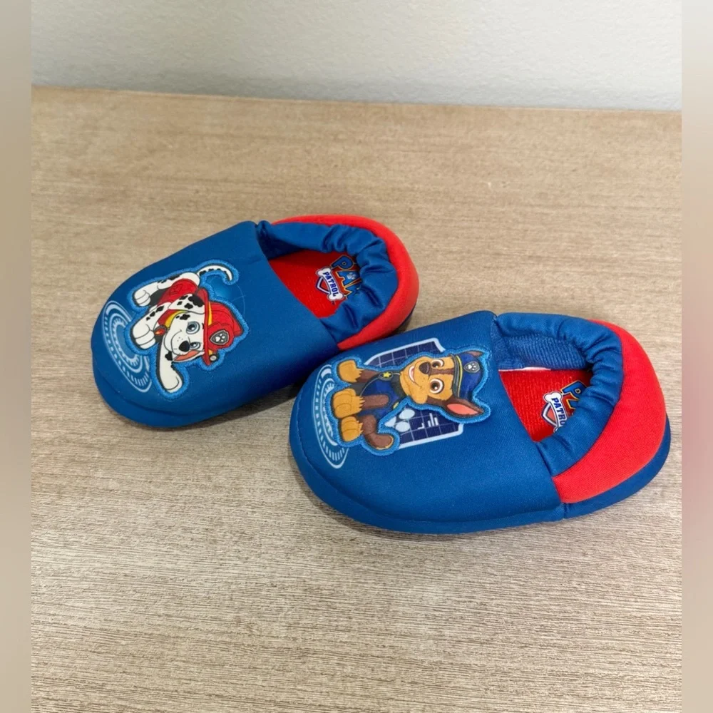 NWOT Paw Patrol Slippers Soft Bottom Chase Marshal Blue Red Shoe Toddler Boy 5/6